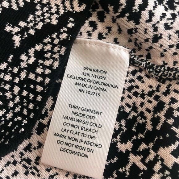 Nanette Lepore Sweater Dress Snake Print Small - Picture 11 of 11